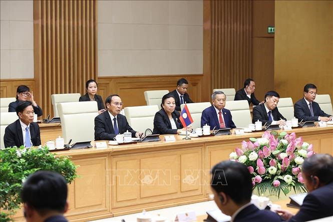 Phó Chủ tịch nước Lào Bounthong Chitmany phát biểu tại buổi tiếp. Ảnh: TTXVN