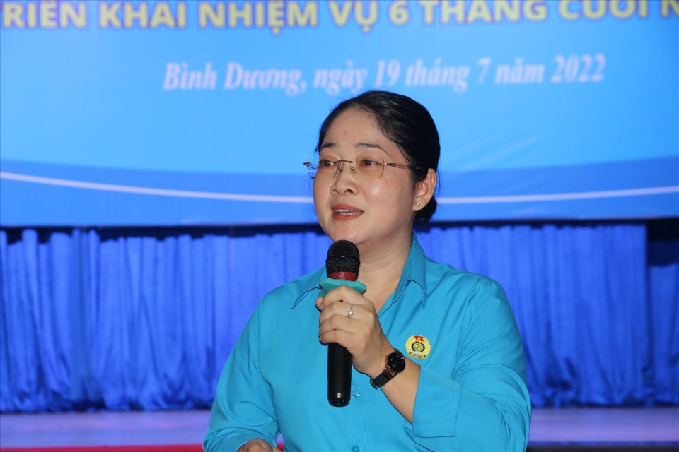 Bà Nguyễn Kim Loan phát biểu tại hội nghị.