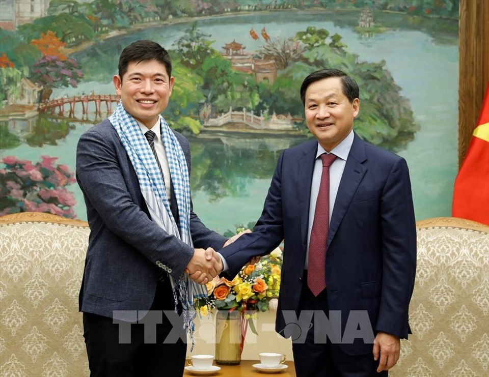 Phó Thủ tướng Chính phủ Lê Minh Khái và Tổng Giám đốc Tập đoàn Grab toàn cầu Anthony Tan. Ảnh: TTXVN