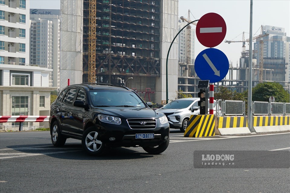 Lỗi quay đầu xe không đúng quy định không chỉ vi phạm Luật Giao thông đường bộ mà còn ảnh hưởng đến sự an toàn của người điều khiển phương tiện khác khi tham gia giao thông.