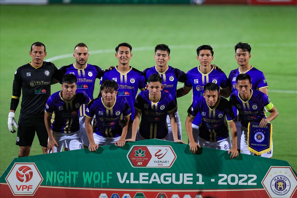 Cả Văn Hậu và Hai Long đều được huấn luyện viên Chun Jae-ho bố trí đá chính trong trận đấu gặp câu lạc bộ Sài Gòn tại vòng 8 Night Wolf V.League 2022.