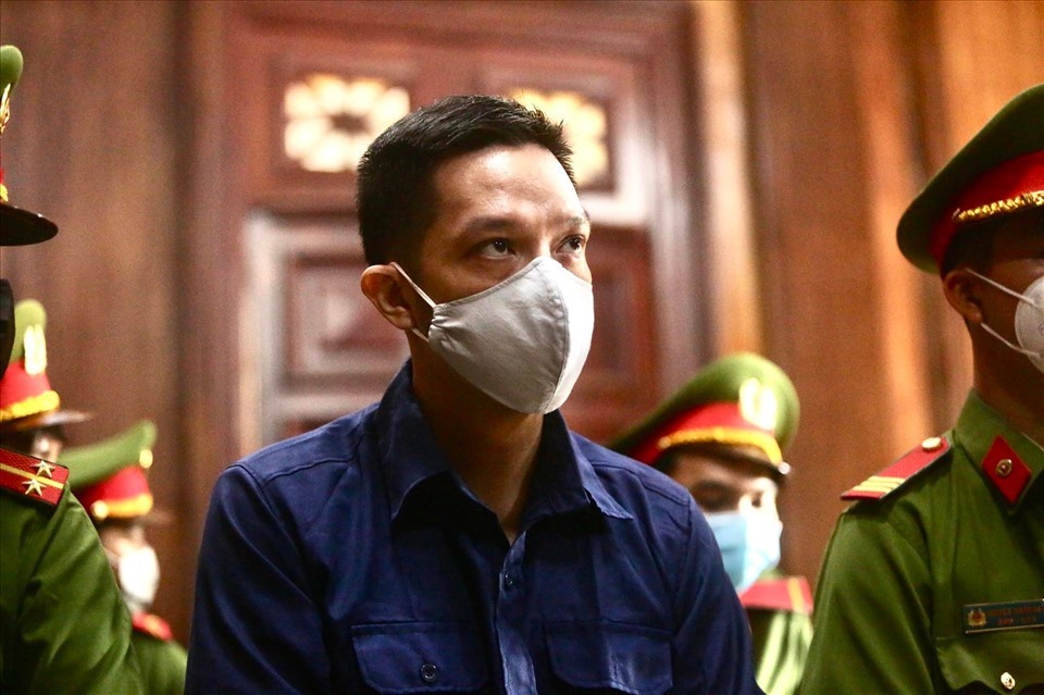Bị cáo Nguyễn Kim Trung Thái, cha ruột cháu V.A tại phiên tòa. Ảnh: Anh Tú