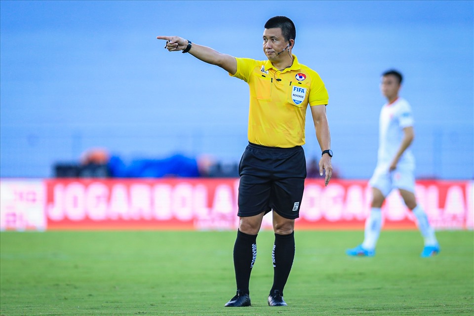 Trọng tài Hoàng Ngọc Hà không làm nhiệm vụ ở vòng 9 V.League 2022. Ảnh: Minh Dân