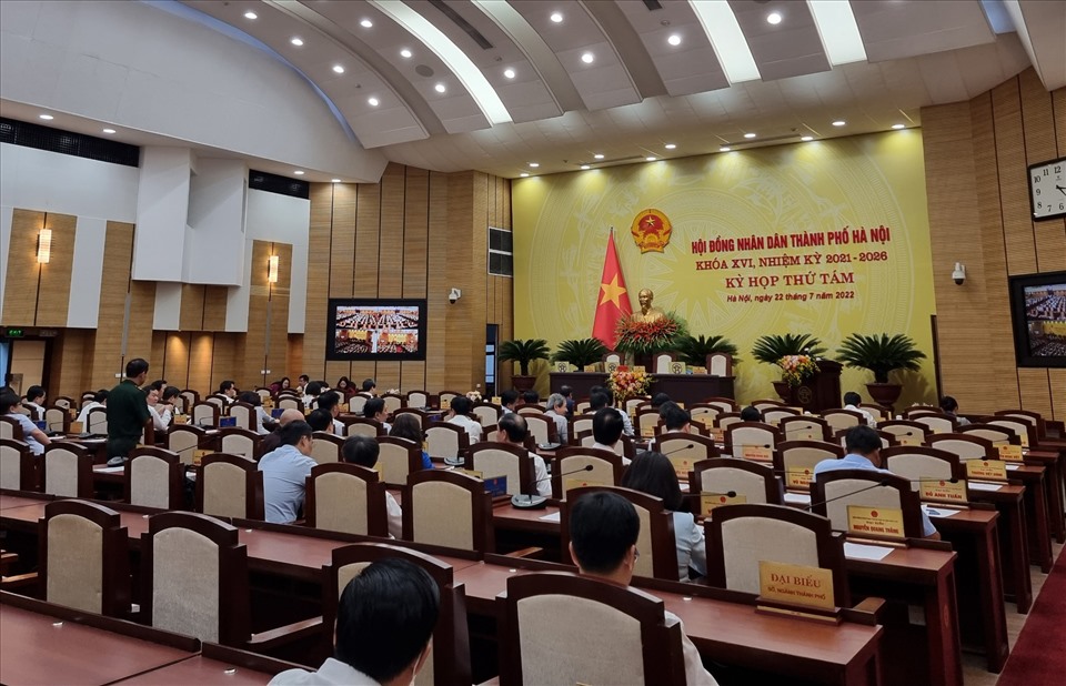 Toàn cảnh kỳ họp thứ 8 Hội đồng nhân dân Hà Nội.