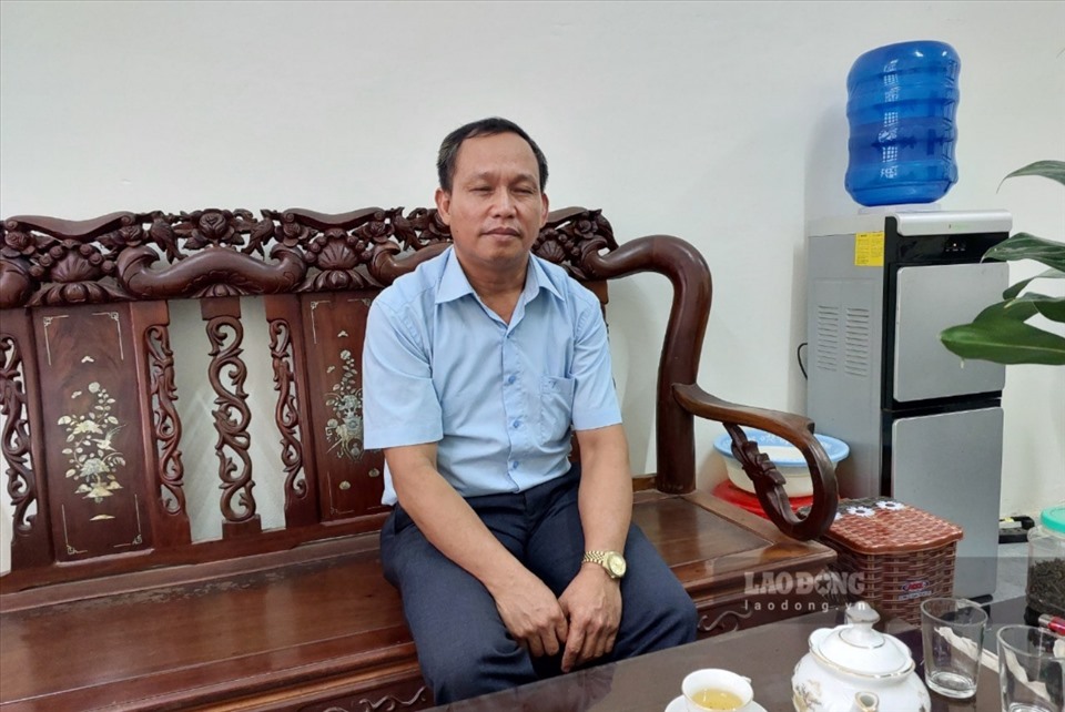 Ông Đặng Vũ Tuấn - Chủ tịch UBND xã Lam Sơn trong buổi làm việc với phóng viên.