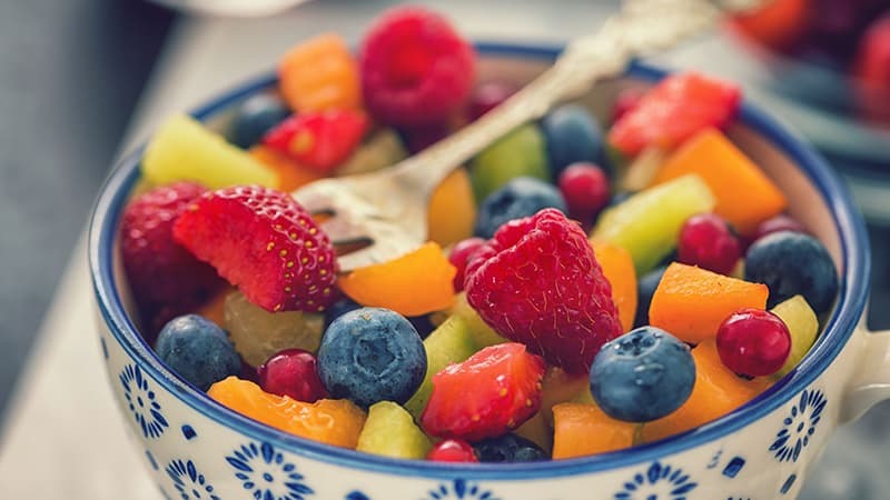 Không nên ăn quá nhiều hoa quả vào bữa sáng
