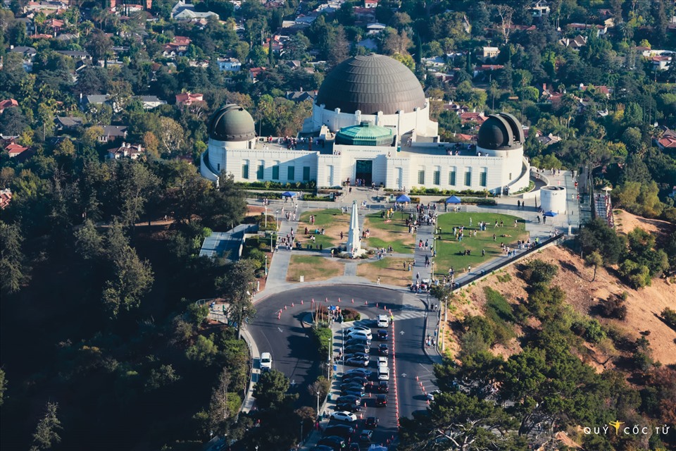 Đài quan sát thiên văn nổi tiếng Griffith Observatory.