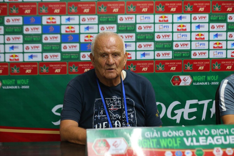 Ông Petrovic dự đoán Hoàng Anh Gia Lai sẽ đua vô địch tại V.League 2022. Ảnh: N.B