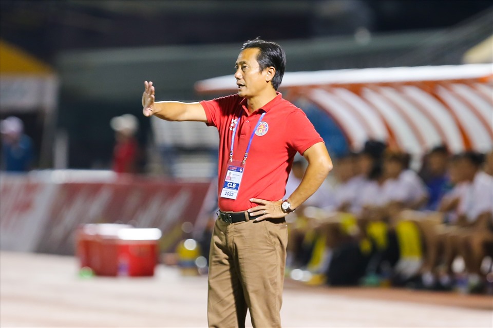 Tương lai của huấn luyện viên Phùng Thanh Phương của đội Sài Gòn bị đặt nhiều dấu hỏi khi đội vẫn chưa thắng trận nào từ đầu giải. Ảnh: Thanh Vũ