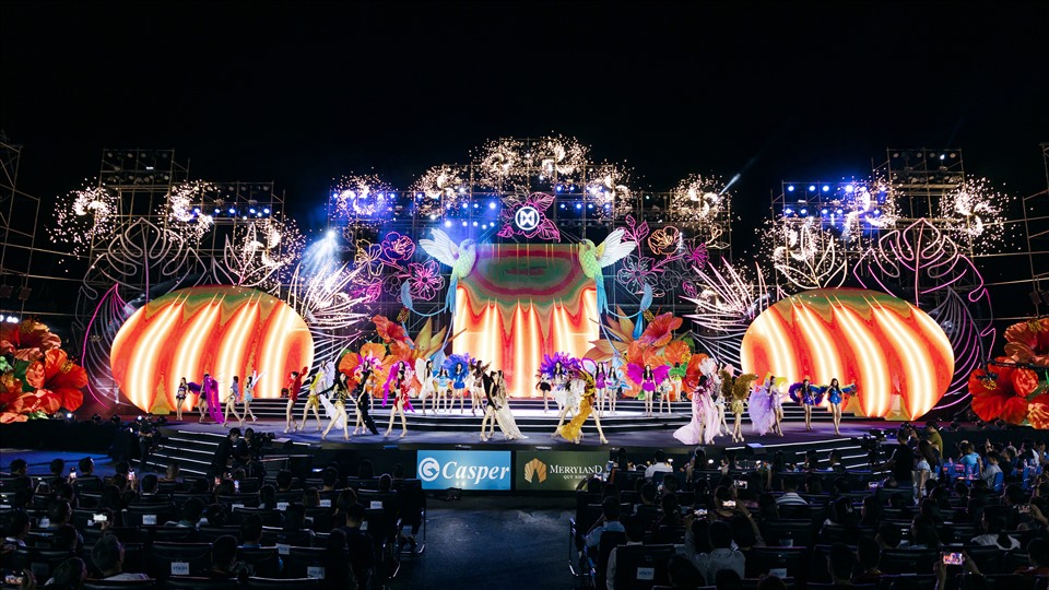 Sân khấu hoành tráng tại “Miss World Vietnam 2022”. Ảnh:NSCC