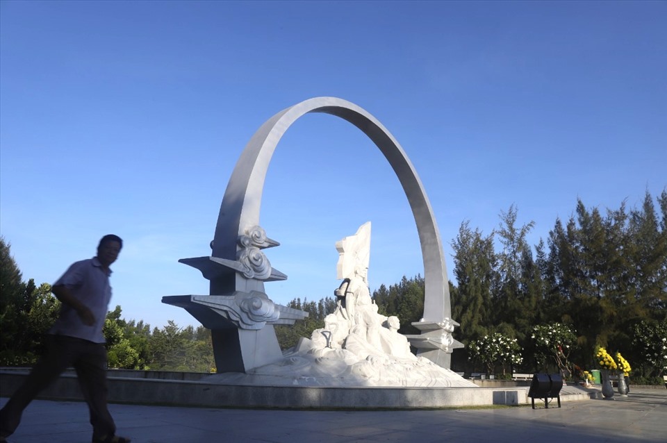 Giai đoạn 1 Khu tưởng niệm liệt sĩ Gạc Ma hoàn thành vào tháng 7.2017.