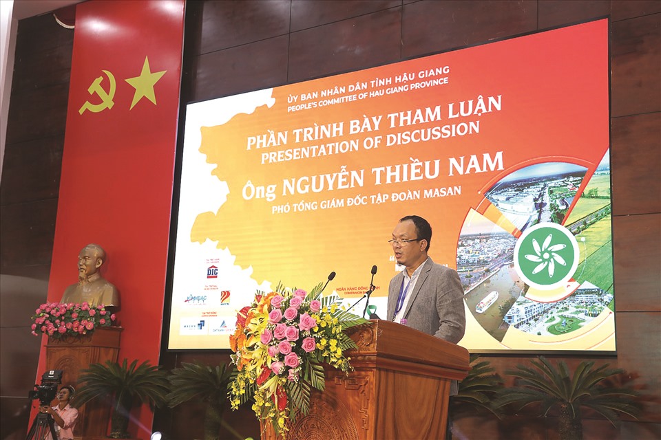 Ông Nguyễn Thiều Nam - Phó Tổng Giám đốc Tập đoàn Masan cảm ơn lãnh đạo trung ương, lãnh đạo tỉnh Hậu Giang cùng chính quyền các cấp