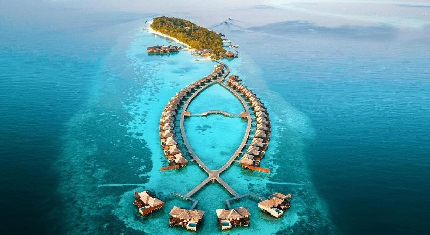 Năm 2020, vì dịch COVID-19 mà nơi đây chỉ đón khoảng 500.000 khách. Đến tháng 7.2020, Maldives mạnh dạn mở cửa du lịch cho khách từ khắp nơi trên thế giới. - Ảnh: Agoda