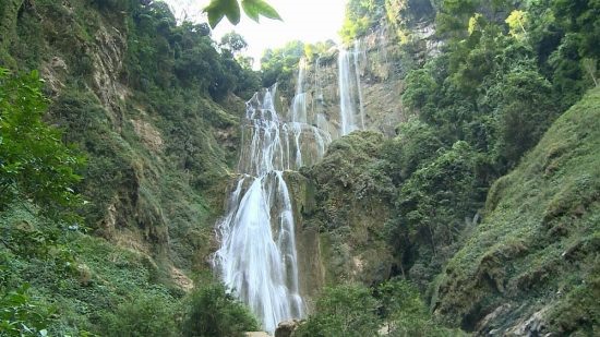 Thác Nặm Me - Ảnh: Huyện Lâm Bình
