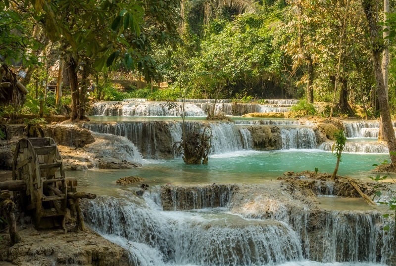 Thác Khuangsi là điểm picnic lý tưởng có thể đi và về trong ngày từ Luang Prabang. Ảnh: Lam Linh