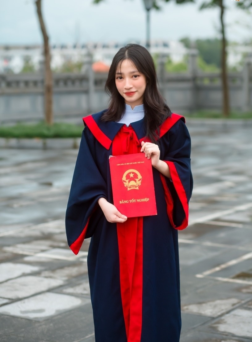 Nguyễn Linh Chi, nữ sinh trúng tuyển 3 trường Đại học Trung Quốc (Ảnh:NVCC)