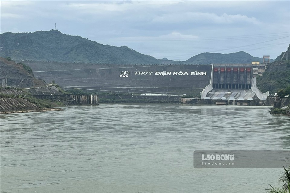 Dòng sông Đà dữ dội tại TP.Hòa Bình đã xảy ra vô số vụ đuối nước thương tâm.