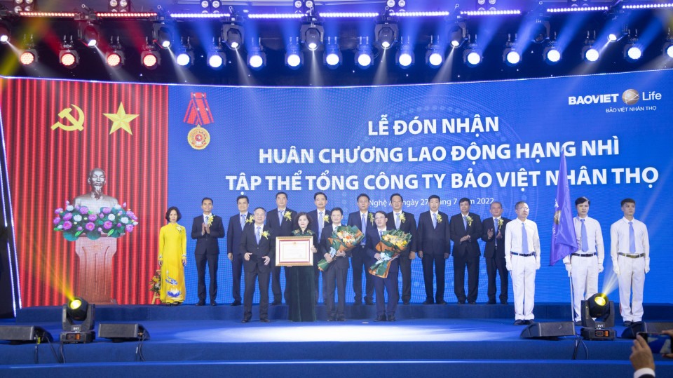 Bảo Việt Nhân thọ vinh dự tiếp tục đón nhận Huân chương Lao Động hạng Nhì.