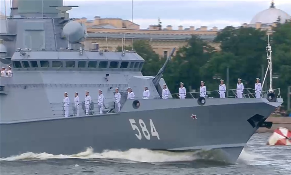 Lễ duyệt binh Hải quân Nga ngày 31.7.2022. Ảnh chụp màn hình
