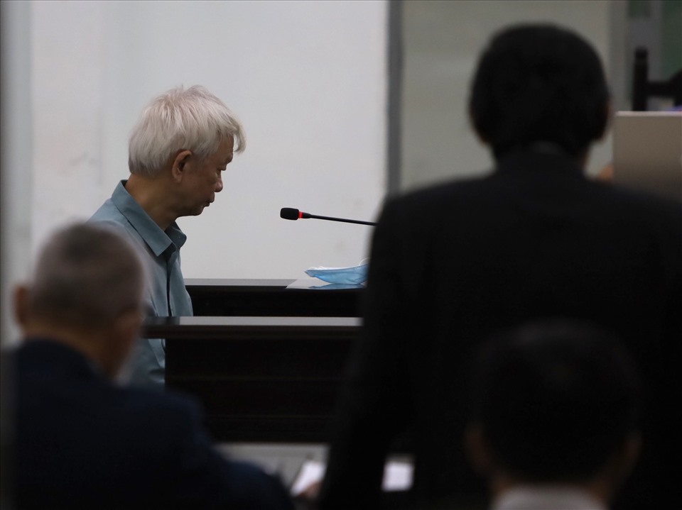 Bị cáo Nguyễn Chiến Thắng tại phiên tòa vào tháng 4.2022.