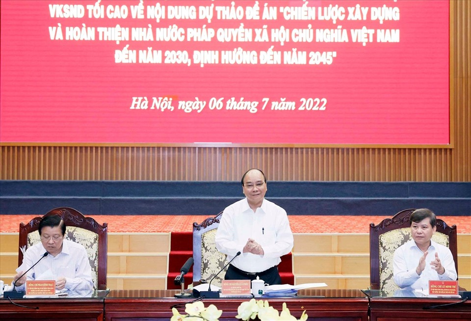 Chủ tịch nước Nguyễn Xuân Phúc chủ trì buổi làm việc. Ảnh: Thống Nhất – TTXVN