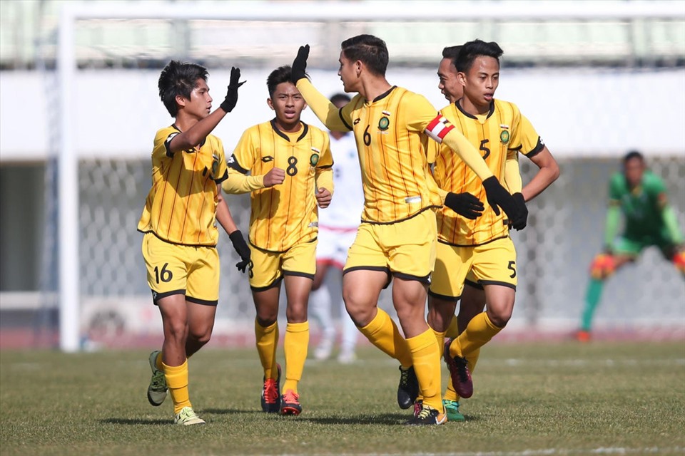 U19 Brunei là đối thủ khá “dễ thở” với U19 Việt Nam. Ảnh: NR