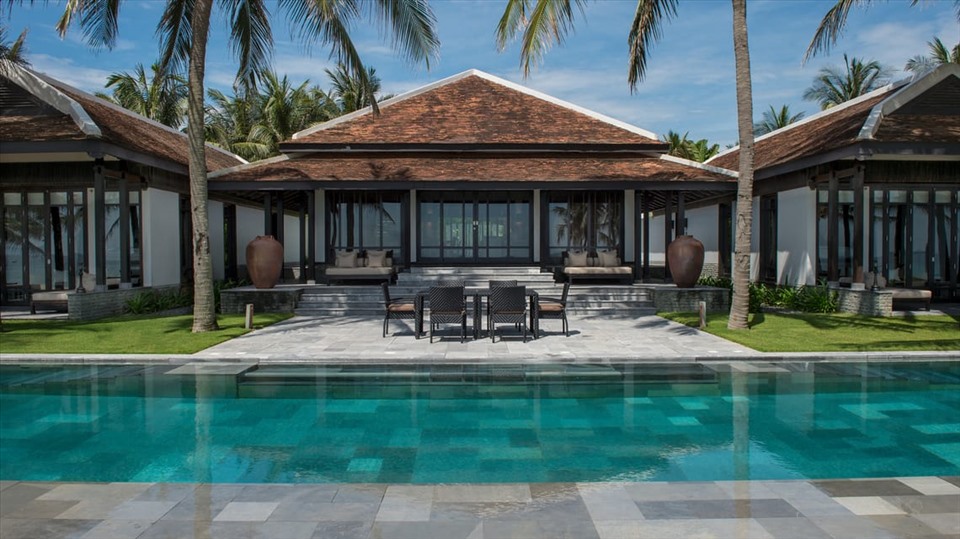 Four Seasons Resort The Nam Hai ở vị trí tiếp theo.