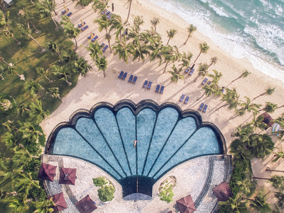JW Marriott Phu Quoc Emerald Bay Resort & Spa đứng thứ hai trong danh sách.