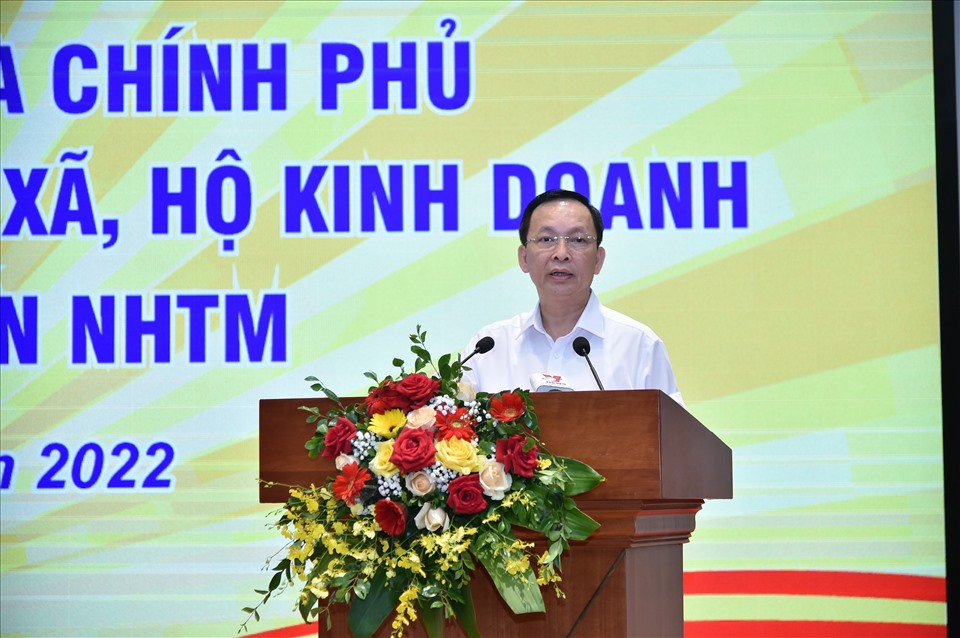 Phó Thống đốc thường trực Đào Minh Tú phát biểu tại Hội nghị trực tuyến Triển khai Nghị định 31 của Chính phủ về hỗ trợ doanh nghiệp, hợp tác xã, hộ kinh doanh, 2% lãi suất khi vay vốn Ngân hàng thương mại