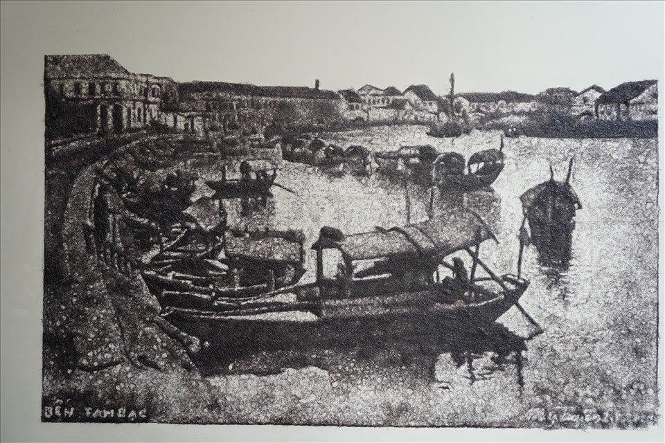 Nhấn vào ảnh để phóng to Trong đó, tác phẩm tâm đắc nhất của anh Tuyến là bức tranh “Bến Tam Bạc“. Ảnh: Mai Dung