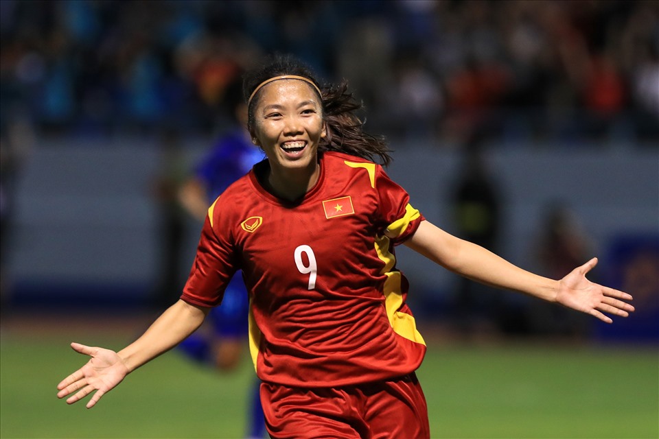 Huỳnh Như sẽ ra sân từ đầu để đảm bảo hiệu số ghi bàn cho tuyển nữ Việt Nam. Ảnh: Hoài Thu