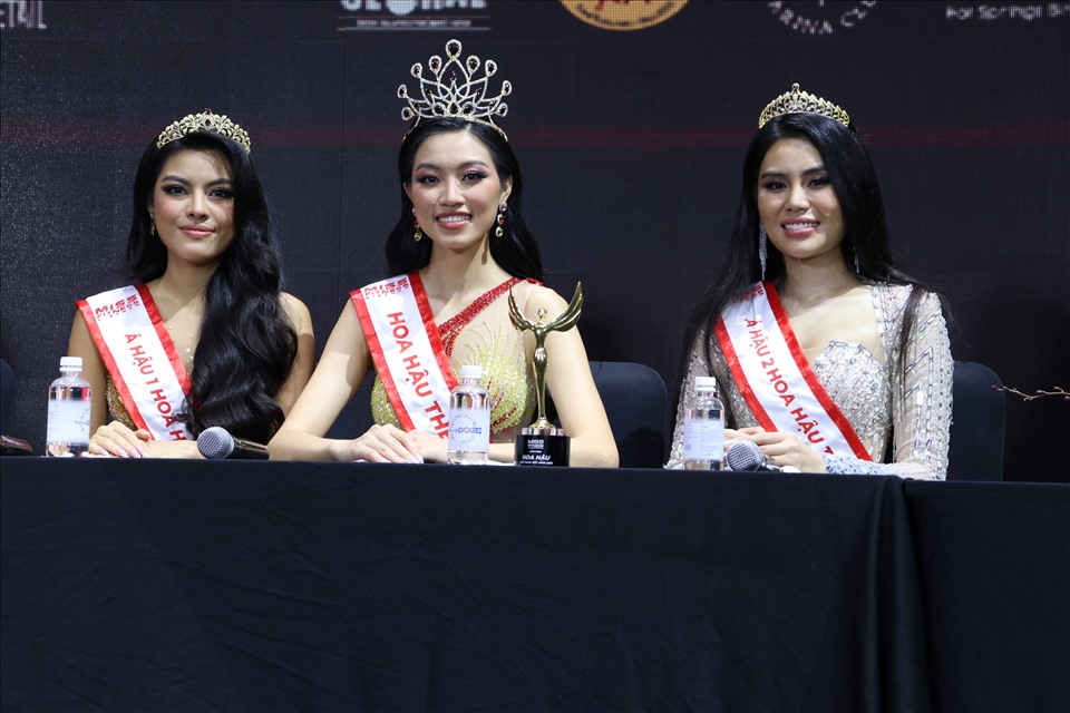 Top 3 Hoa hậu Thể thao Việt Nam tại buổi họp báo