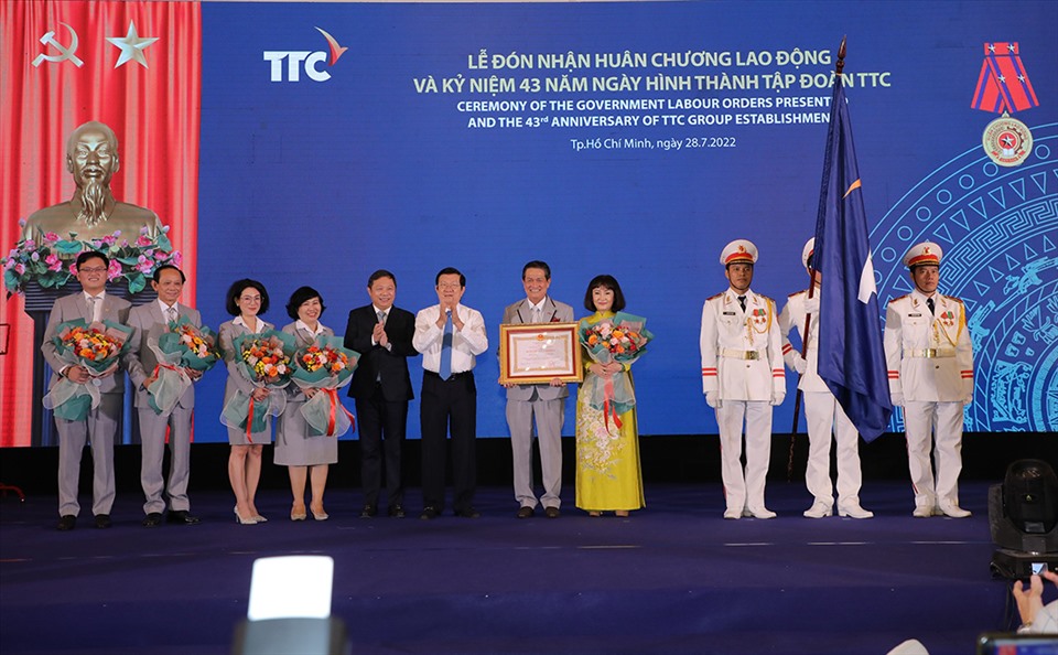 TTC đã vinh dự đón nhận Huân chương Lao động hạng Ba cho tập thể doanh nghiệp. Ảnh: DNCC.