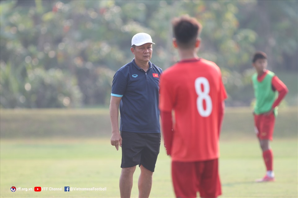 Do đã trực tiếp theo dõi U16 Philippines thi đấu ở trận trước nên huấn luyện viên Nguyễn Quốc Tuấn xác định được những cá nhân nổi trội và phương án chơi bóng của đối thủ.