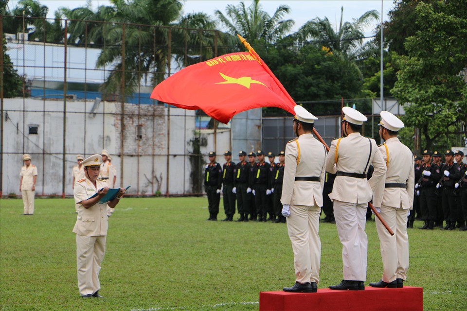 Đồng chí Nguyễn Thành Nguyên - Trung đoàn trưởng Trung đoàn CSCĐ TPHCM, Phó Trung đoàn trưởng Trung đoàn CSCĐ dự bị chiến đấu tuyên thệ