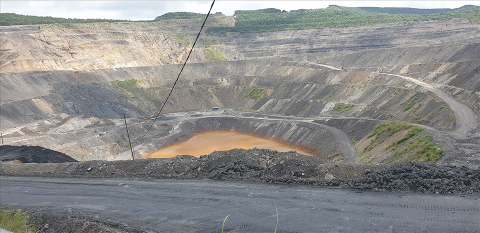Quảng Ninh yêu cầu triển khai các biện pháp đảm bảo an toàn cho các mỏ hầm lò, lộ thiên của ngành than trong và sau bão. Ảnh: Nguyễn Hùng