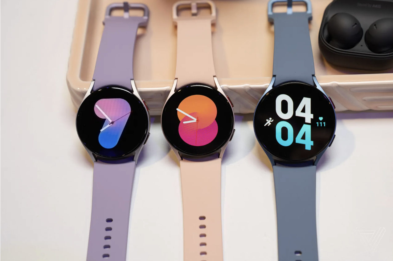 3 màu sắc chính của Samsung Galaxy Watch 5. Ảnh chụp màn hình