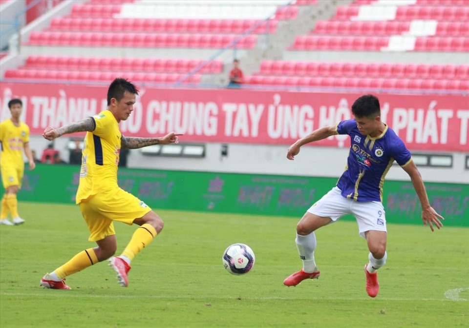 Câu lạc bộ Hà Nội muốn giữ lại 3 điểm trước Hoàng Anh Gia Lai trên sân nhà. Ảnh: Minh Đức