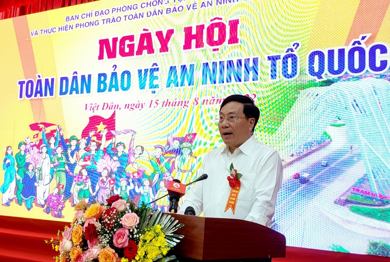 Phó Thủ tướng Thường trực Chính phủ Phạm Bình Minh phát biểu chỉ đạo. Ảnh: Nguyễn Hùng