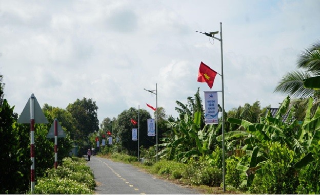 Một đoạn đường tại huyện Tháp Mười, tỉnh Đồng Tháp sau khi được bàn giao