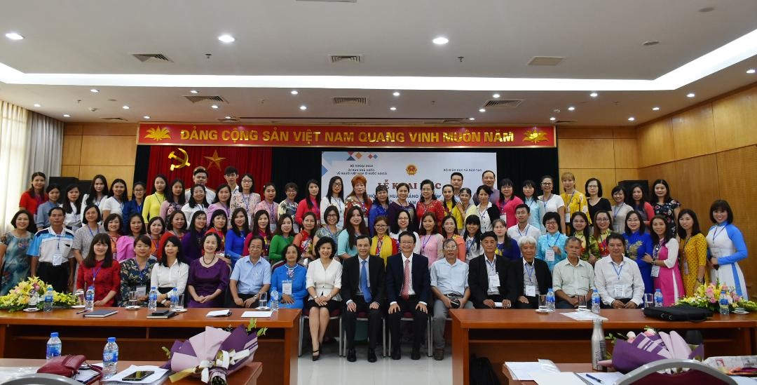 Khóa tập huấn nghiệp vụ giảng dạy tiếng Việt cho giáo viên người Việt Nam ở nước ngoài năm 2019 thu hút 80 học viên từ 10 quốc gia và vùng lãnh thổ về tham dự. Ảnh: Ngọc Vân