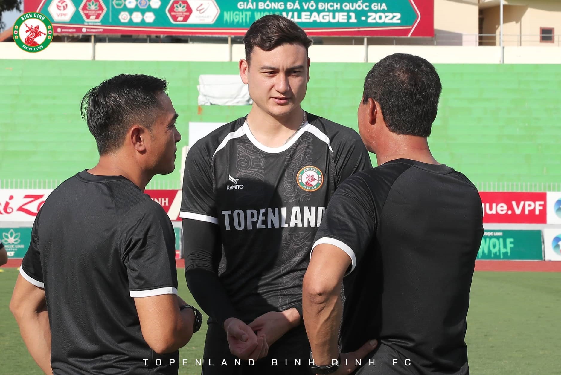 Thủ môn Đăng Văn Lâm là bản hợp đồng chất lượng của câu lạc bộ Bình Định ở mùa giải 2022. Ảnh: BĐFC