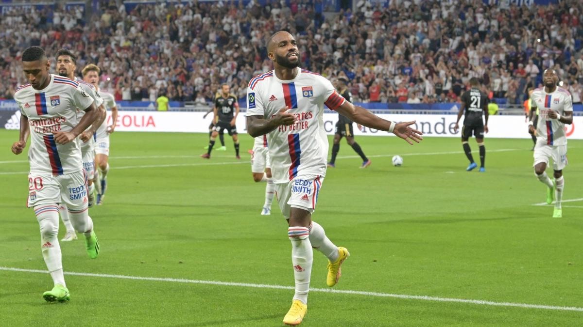 Lyon có trong tay những chân sút hàng đầu. Ảnh: Ligue 1