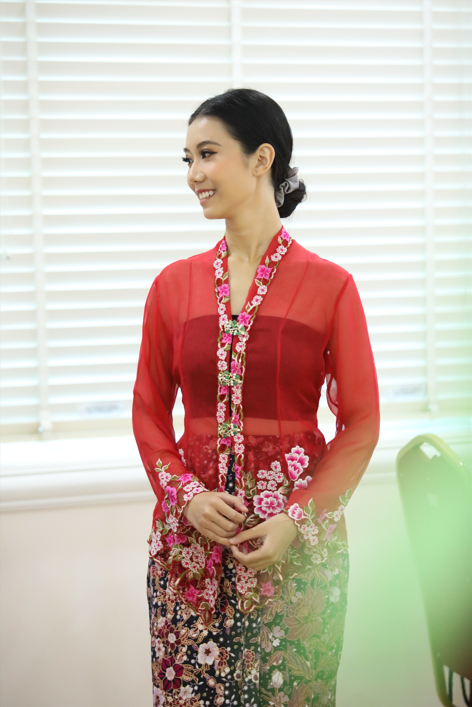 Mới đây, Nguyễn Vĩnh Hà Phương nhận được lời mời từ BTC cuộc thi KBJ Ratu Kabeya 2022 International - một đấu trường nhan sắc quốc tế được tổ chức thường niên tại Malaysia với mục đích quảng bá du lịch và giới thiệu nét đẹp của trang phục truyền thống Kabeya.