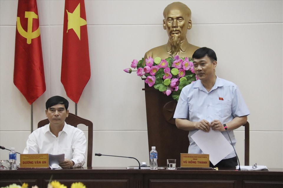 Ông Vũ Hồng Thanh - Chủ nhiệm Ủy ban Kinh tế phát biểu tại buổi làm việc sáng 2.8 tại Bình Thuận. Ảnh: HT