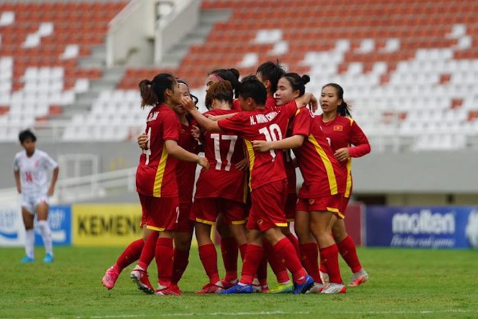 Với chiến thắng 4-1, U18 nữ Việt Nam ghi tên vào chung kết giải vô địch U18 nữ Đông Nam Á 2022. Ảnh: AFC