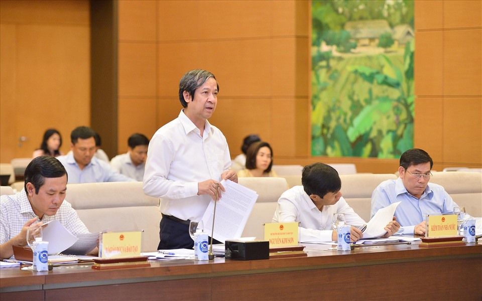 Bộ trưởng Nguyễn Kim Sơn phát biểu.