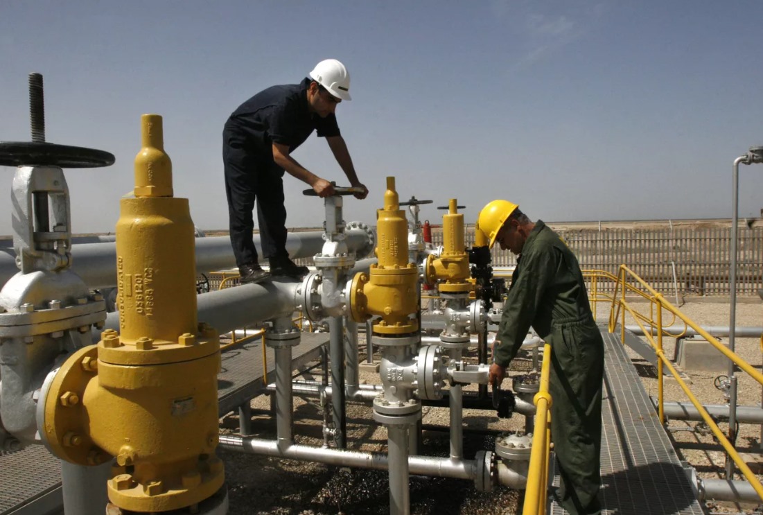 Iran có thể bù đắp phần nào dầu mỏ cho thị trường EU nếu các lệnh trừng phạt được dỡ bỏ. Ảnh: Bloomberg