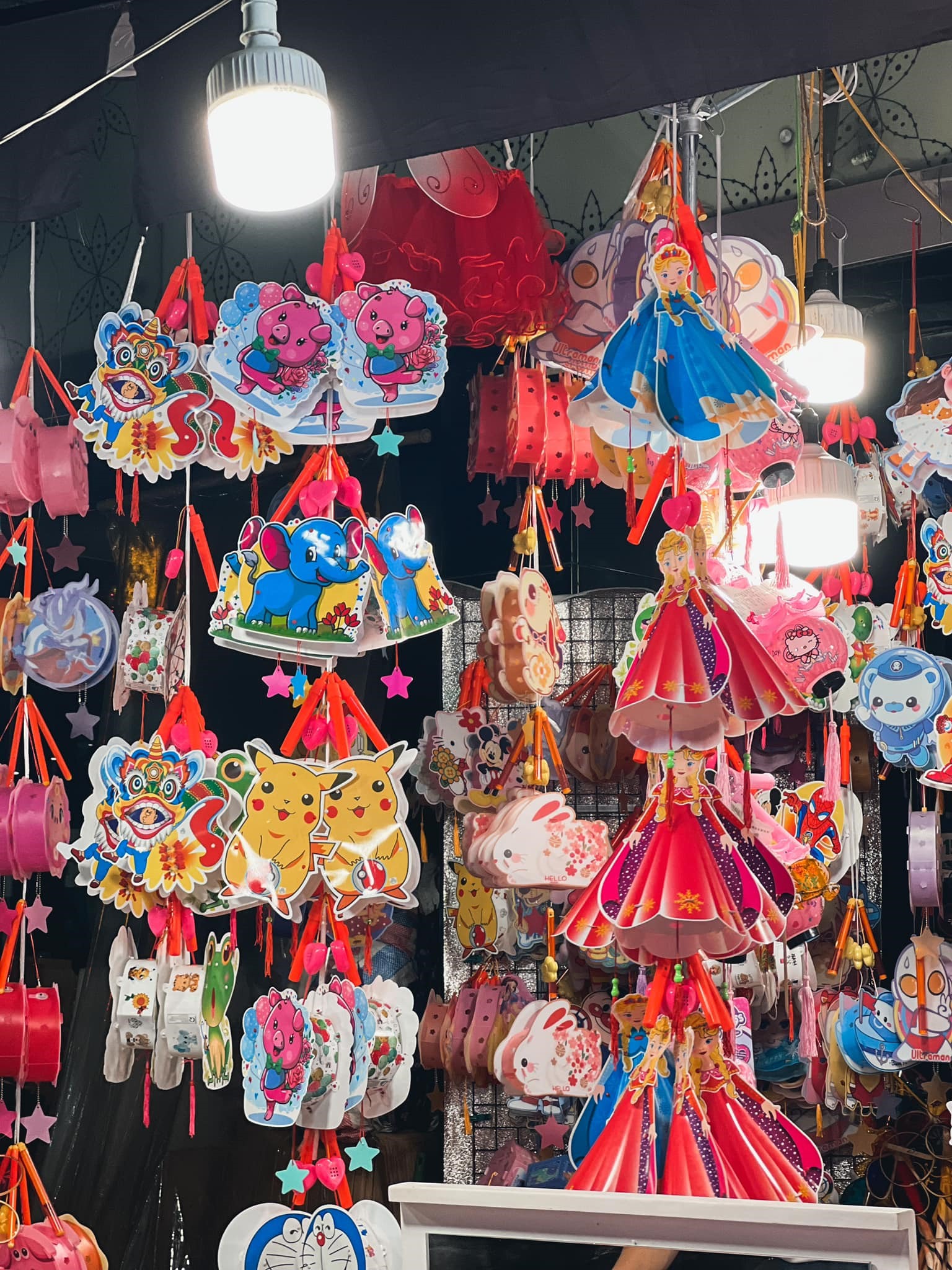 Những đồ thủ công được