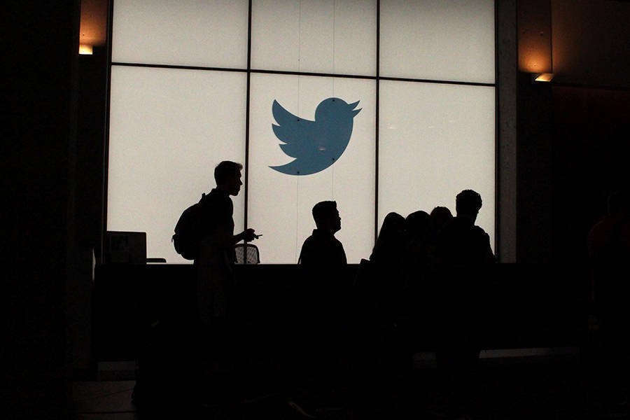 Twitter ban hành lệnh đóng băng tuyển dụng và sa thải nhiều nhân viên cấp cao trước đó. Ảnh chụp màn hình.